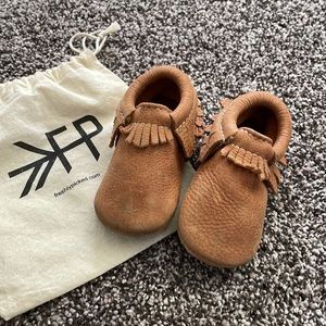 Freshly Picked Baby Moccasin shoe in Zion sz 5